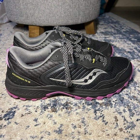 Saucony Black & Purple Excursion Tr1 Trail Running Shoes Size 11 Wide - Picture 1 of 9